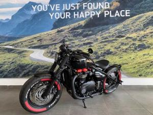 Triumph Bonneville Bobber Black - Image 6