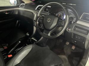 Suzuki Ciaz 1.5 GLX manual - Image 11