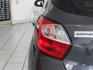 Hyundai Grand i10 1.0 Executive hatch - Image 15