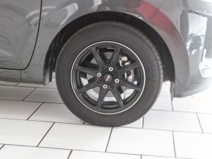 Hyundai Grand i10 1.0 Executive hatch - Image 7