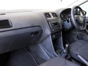 Volkswagen Polo Vivo hatch 1.4 Comfortline - Image 16