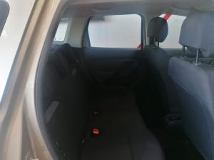 Renault Duster 1.6 Expression - Image 11