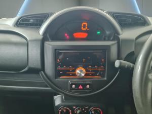 Suzuki S-Presso 1.0 GL manual - Image 10