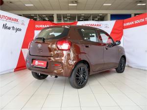 Toyota Vitz 1.0 XR manual - Image 2