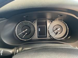 Toyota Hilux 2.4GD-6 Xtra cab Raider manual - Image 11