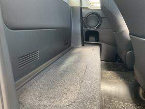 Toyota Hilux 2.4GD-6 Xtra cab Raider manual - Image 18