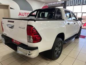 Toyota Hilux 2.4GD-6 double cab Raider manual - Image 2