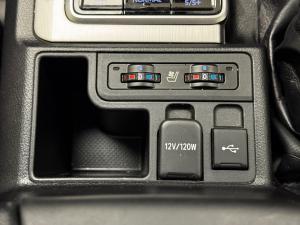 Toyota Land Cruiser Prado 2.8GD VX - Image 11
