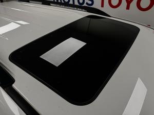 Toyota Land Cruiser Prado 2.8GD VX - Image 19