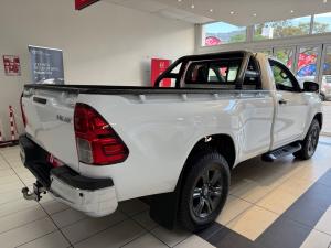 Toyota Hilux 2.4GD-6 single cab Raider manual - Image 2