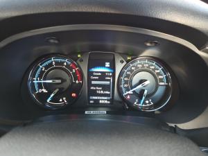 Toyota Hilux 2.8GD-6 double cab Legend auto - Image 11