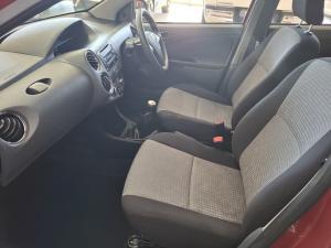 Toyota Etios hatch 1.5 Sprint - Image 7