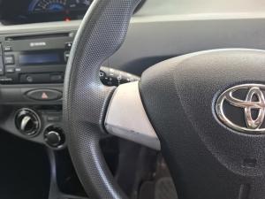 Toyota Etios hatch 1.5 Sprint - Image 9