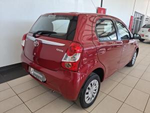 Toyota Etios hatch 1.5 Sprint - Image 2
