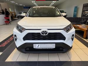 Toyota RAV4 2.0 GX - Image 4