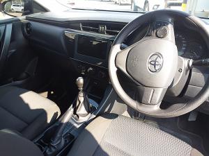 Toyota Corolla Quest 1.8 Plus manual - Image 8