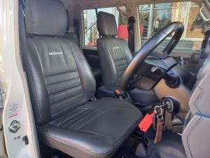 Toyota Land Cruiser 79 2.8GD-6 double cab - Image 12
