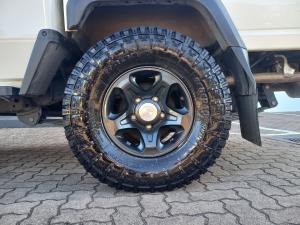 Toyota Land Cruiser 79 2.8GD-6 double cab - Image 14