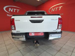 Toyota Hilux 2.4 GD-6 SRX 4X4 automaticD/C - Image 5