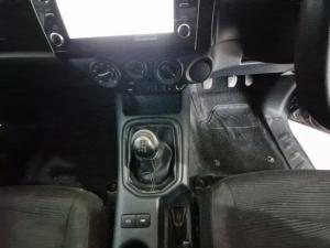 Toyota Hilux 2.4 GD-6 RB RaiderS/C - Image 12