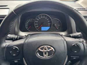 Toyota RAV4 2.0 GX automatic - Image 13
