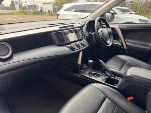 Toyota RAV4 2.0 GX automatic - Image 7