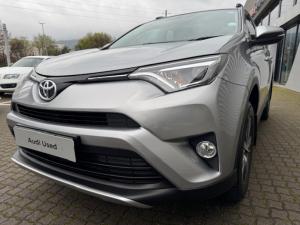 Toyota RAV4 2.0 GX automatic - Image 9