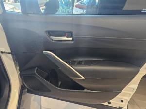 Toyota Corolla Cross 1.8 Xi - Image 12