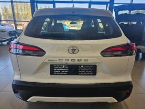 Toyota Corolla Cross 1.8 Xi - Image 5