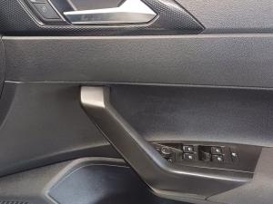 Volkswagen Polo hatch 1.0TSI Life manual - Image 14