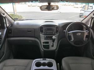 Hyundai H-1 2.5 Crdi A/T/ 2.5 Elite automatic - Image 10