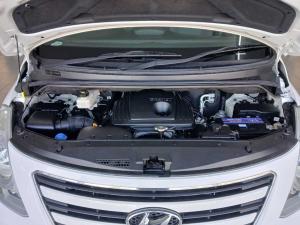 Hyundai H-1 2.5 Crdi A/T/ 2.5 Elite automatic - Image 13