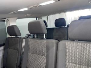 Volkswagen Transporter 2.0TDI Kombi SWB Trendline auto - Image 11