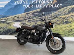 Triumph Bonneville T120 Black - Image 2