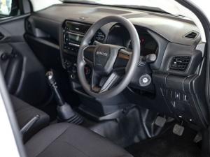 Isuzu D-Max 1.9TD single cab - Image 12