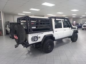 Toyota Land Cruiser 79 2.8GD-6 double cab - Image 2