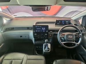 Hyundai Staria 2.2D Executive 11-seater - Image 6