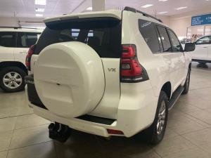 Toyota Land Cruiser Prado 3.0DT VX - Image 2