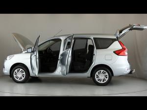 Toyota Rumion 1.5 SX manual - Image 11