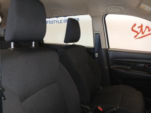 Suzuki Ertiga 1.5 GA - Image 15