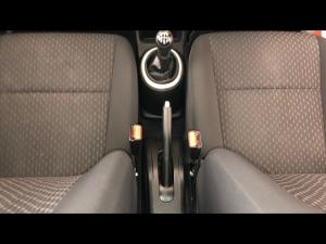 Toyota Vitz 1.0 XR manual - Image 28