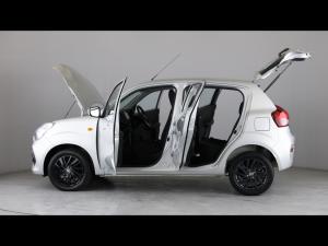 Toyota Vitz 1.0 XR manual - Image 11