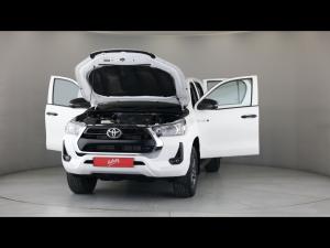Toyota Hilux 2.4GD-6 double cab 4x4 Raider auto - Image 13
