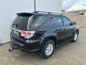 Toyota Fortuner 2.5D-4D - Image 2