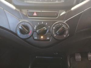 Toyota Starlet 1.4 Xi - Image 17