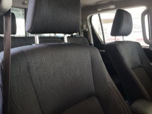 Toyota Hilux 2.4 GD-6 Raider 4X4 automaticD/C - Image 14