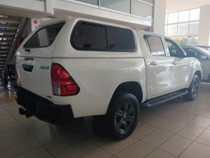 Toyota Hilux 2.4 GD-6 Raider 4X4 automaticD/C - Image 2