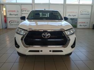 Toyota Hilux 2.4 GD-6 Raider 4X4 automaticD/C - Image 4