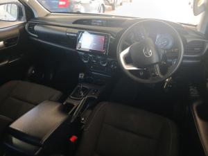 Toyota Hilux 2.4 GD-6 Raider 4X4 automaticD/C - Image 17