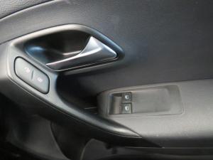 Volkswagen Polo Vivo 1.4 Trendline - Image 12